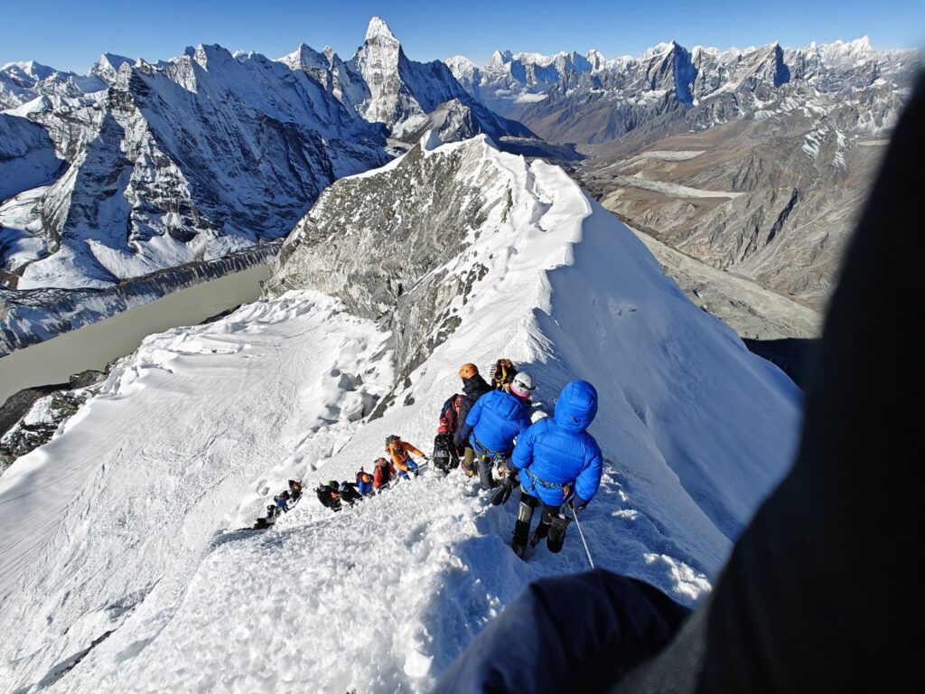 najlepszy czas na trekking w Nepalu