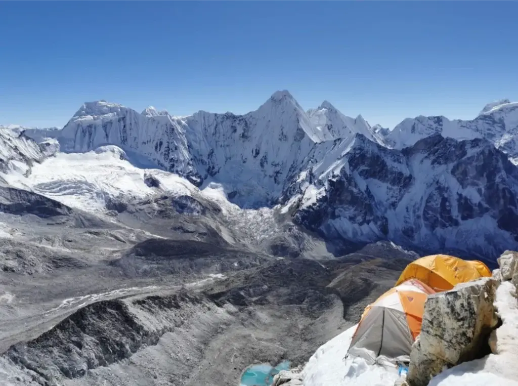 Ama Dablam 2025